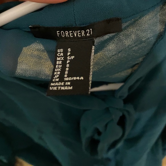 Forever21 Blouse - Picture 6 of 6
